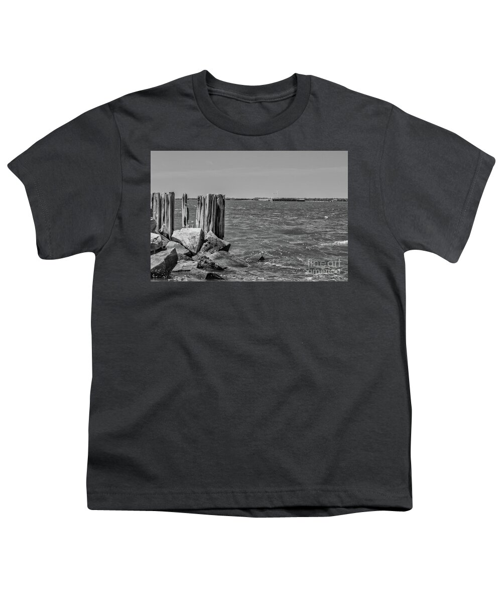 Fort Sumter Youth T-Shirt featuring the photograph Fort Sumter Civil War Battles by Dale Powell