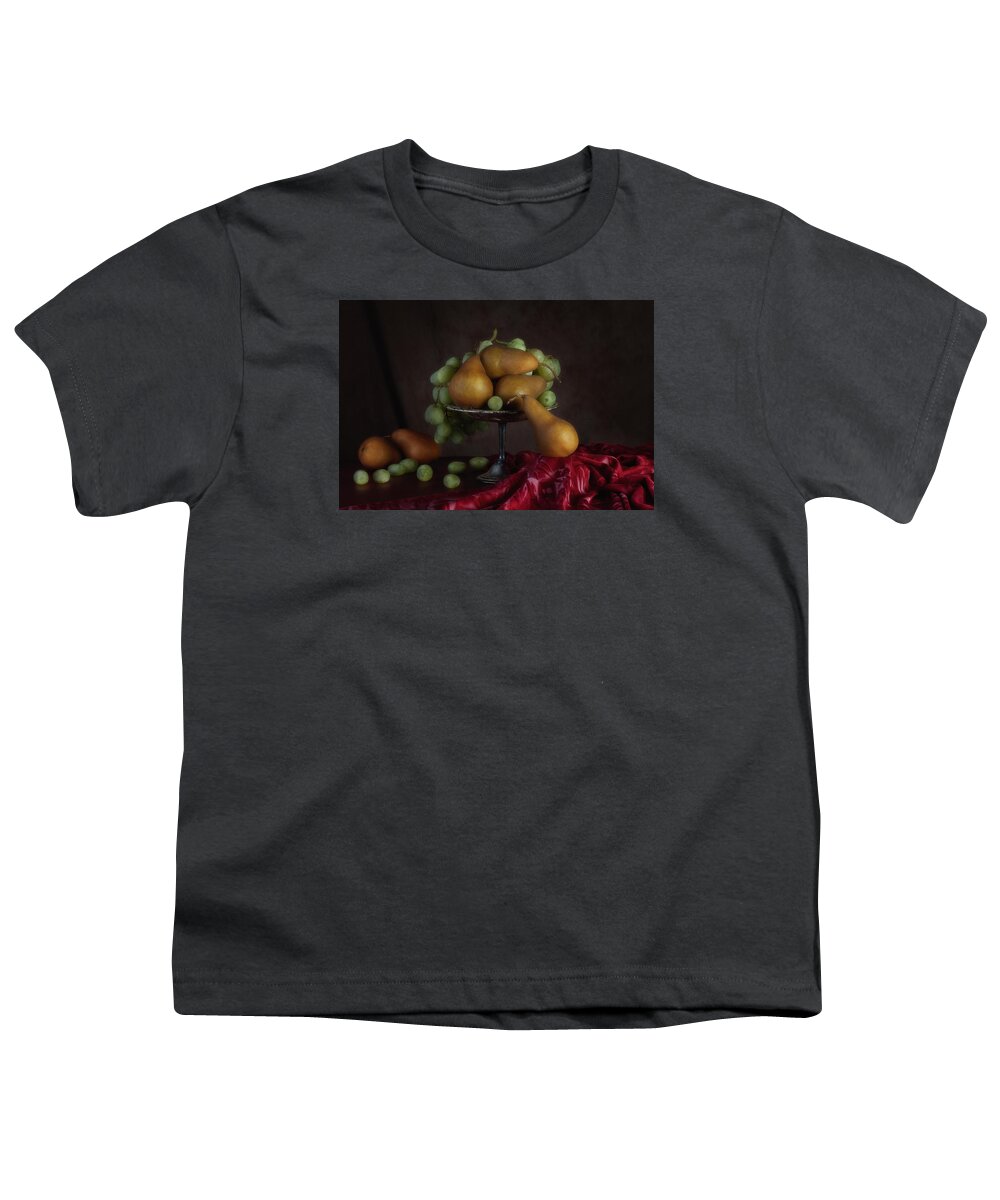 Abundance Youth T-Shirt featuring the photograph Grapes and Pears Centerpiece by Tom Mc Nemar