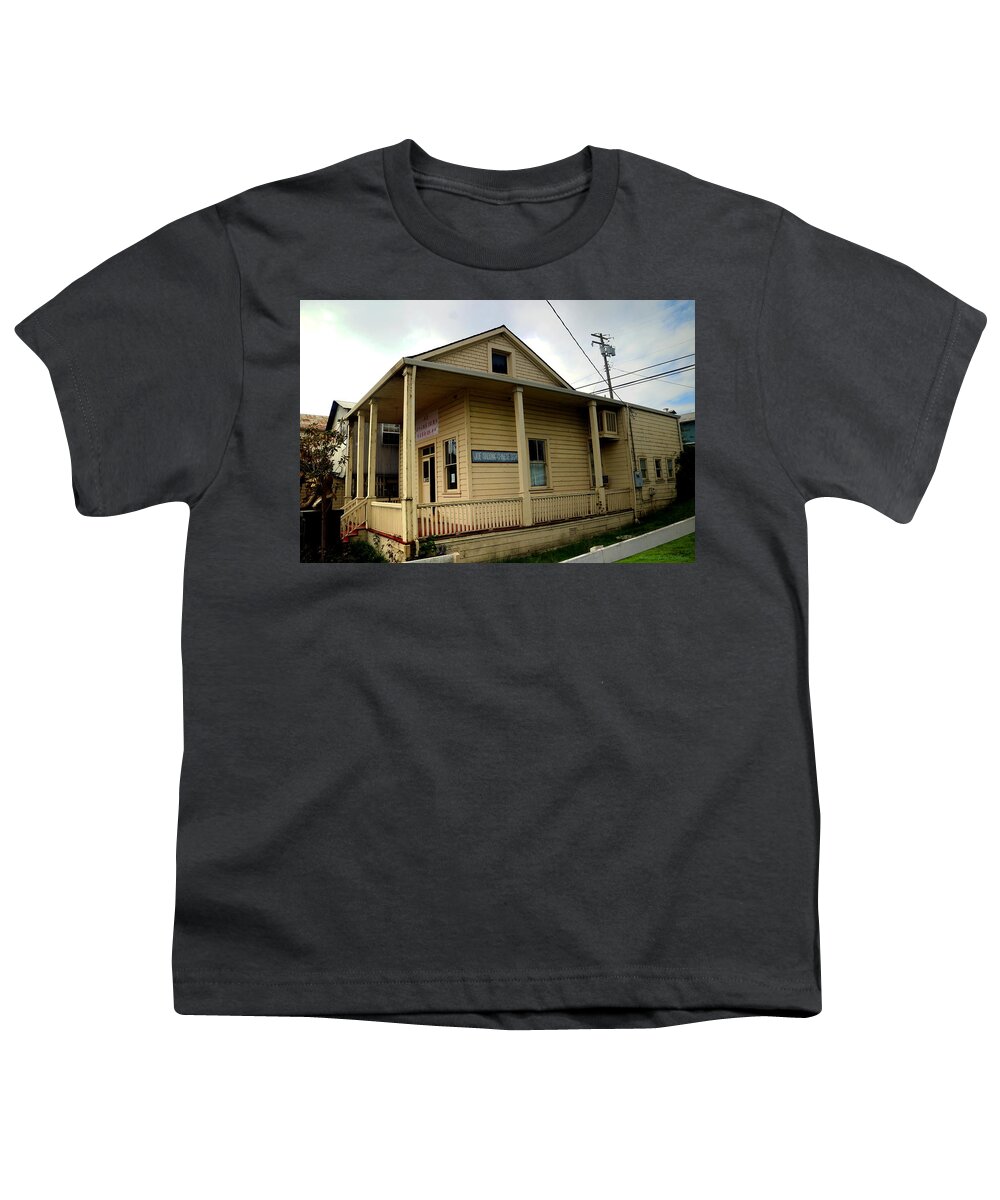 Joe-schoong-chinese-school Youth T-Shirt featuring the photograph Locke Historic Chinese School by Joyce Dickens
