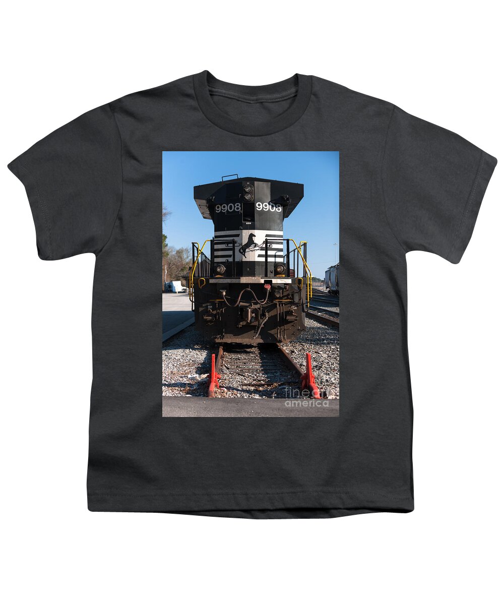 Train Youth T-Shirt featuring the photograph NS Engine 9908 by Dale Powell