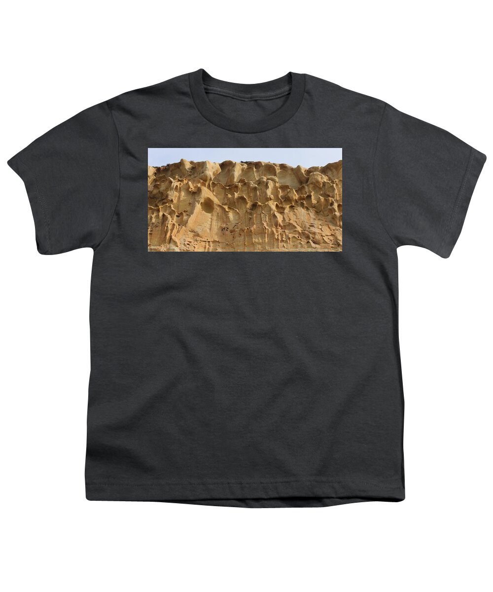 Sandstone Youth T-Shirt featuring the photograph Sandstone Cliff - 3 by Christy Pooschke