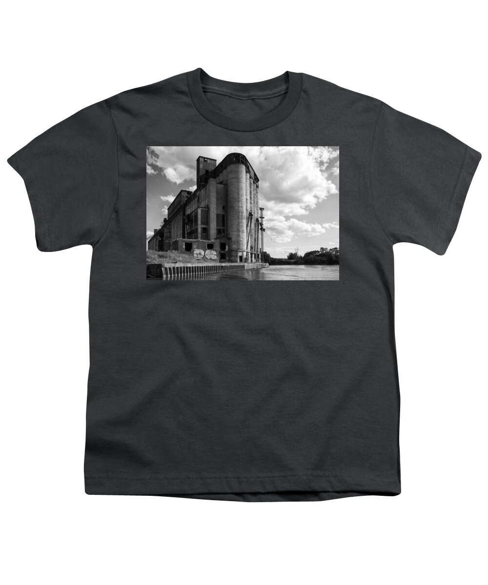 Buffalo Youth T-Shirt featuring the photograph Silo City 4 by Peter Chilelli