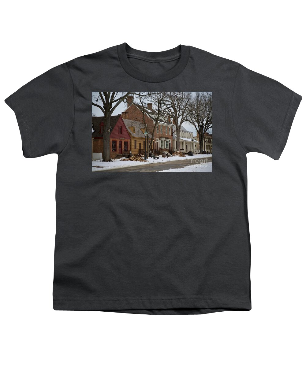 Colonial Williamsburg Youth T-Shirt featuring the photograph Snow in Colonial Williamsburg by Lara Morrison
