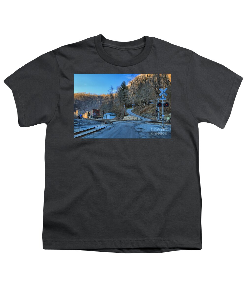 Thurmond Youth T-Shirt featuring the photograph Sunset On Thurmond West Virginia by Adam Jewell