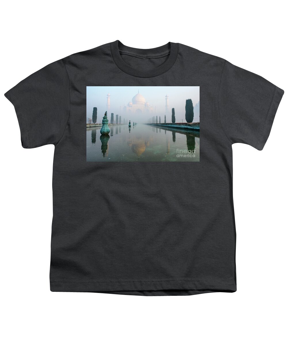 Building Youth T-Shirt featuring the photograph Taj Mahal at Sunrise 01 by Werner Padarin