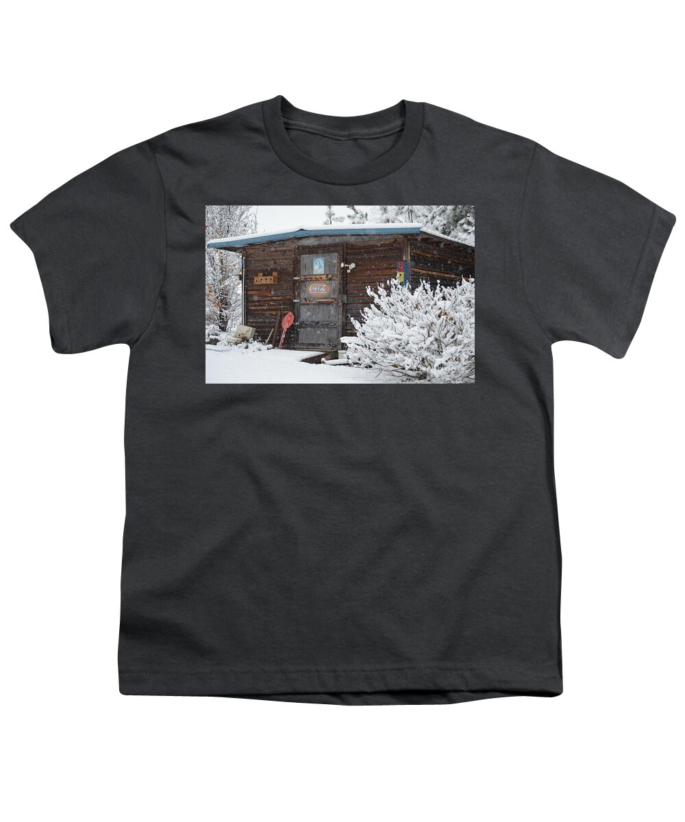That Ole Shed Youth T-Shirt featuring the photograph That Ole Shed by Maria Urso