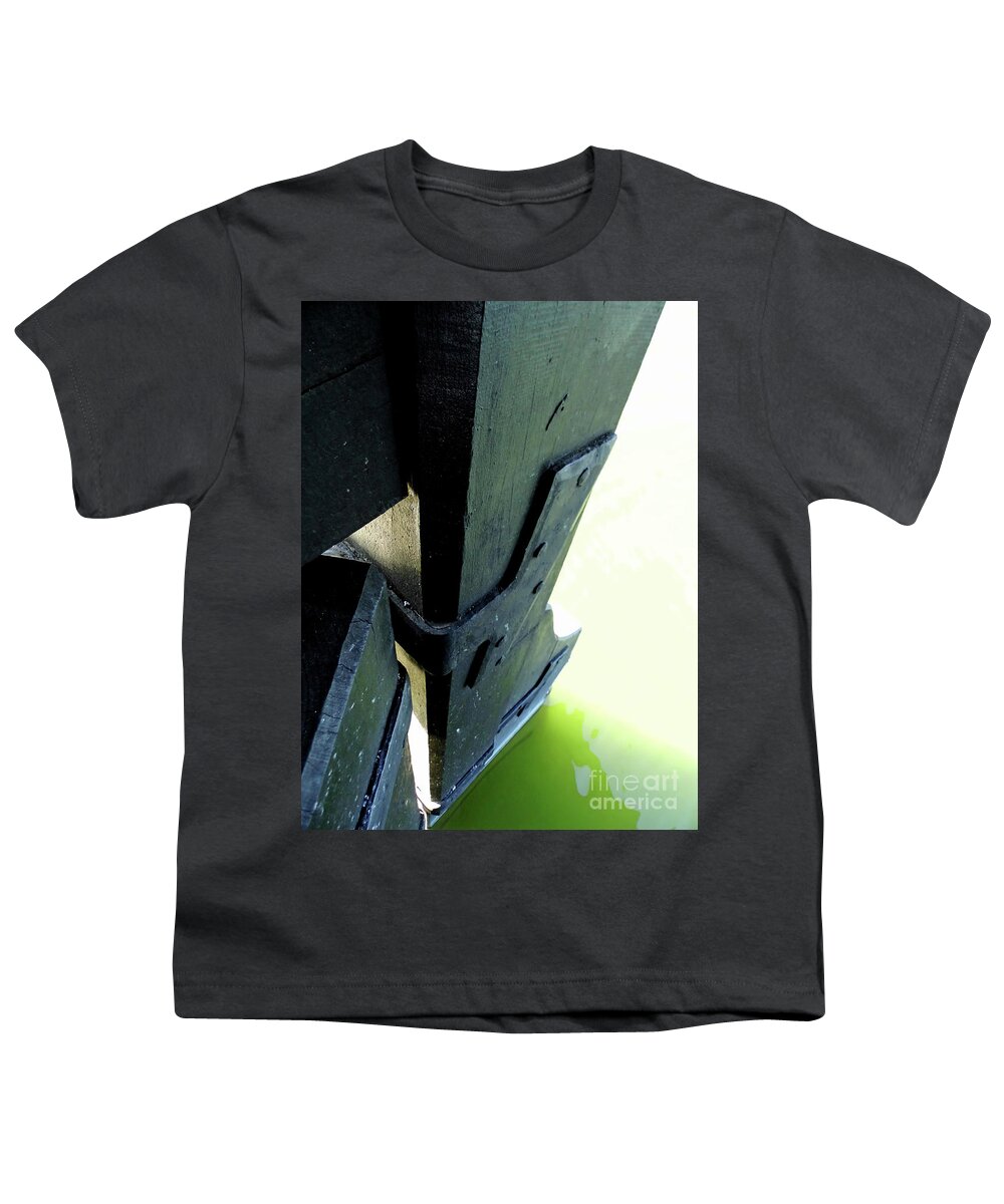 Nina Youth T-Shirt featuring the photograph The Rudder by D Hackett