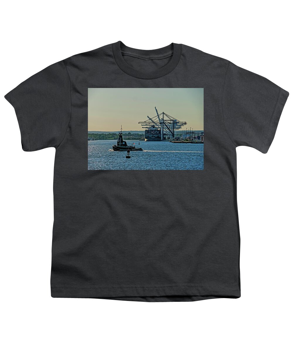  Youth T-Shirt featuring the photograph Turacamo Tug by Steve Sahm