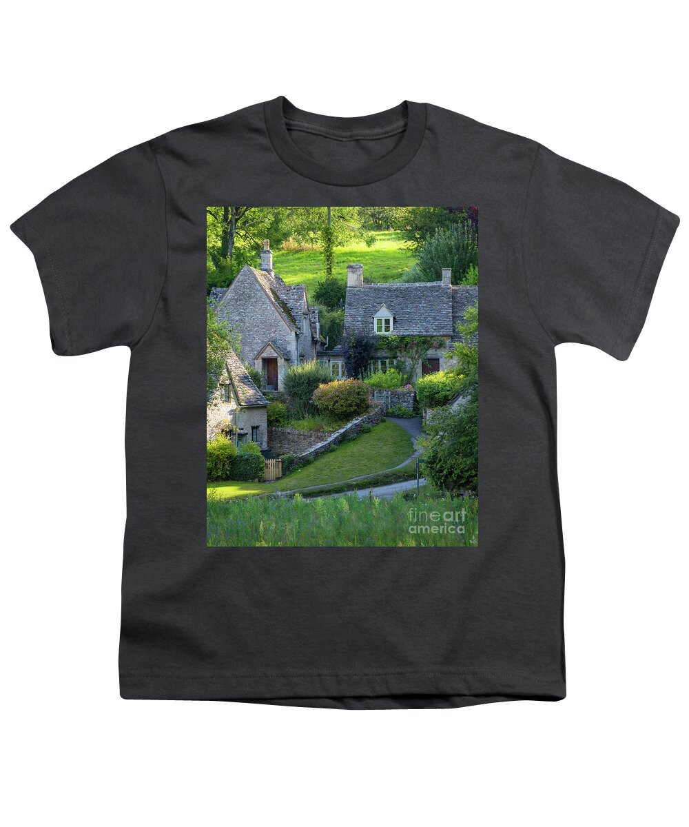 Bibury Youth T-Shirt featuring the photograph Bibury Cottages by Brian Jannsen