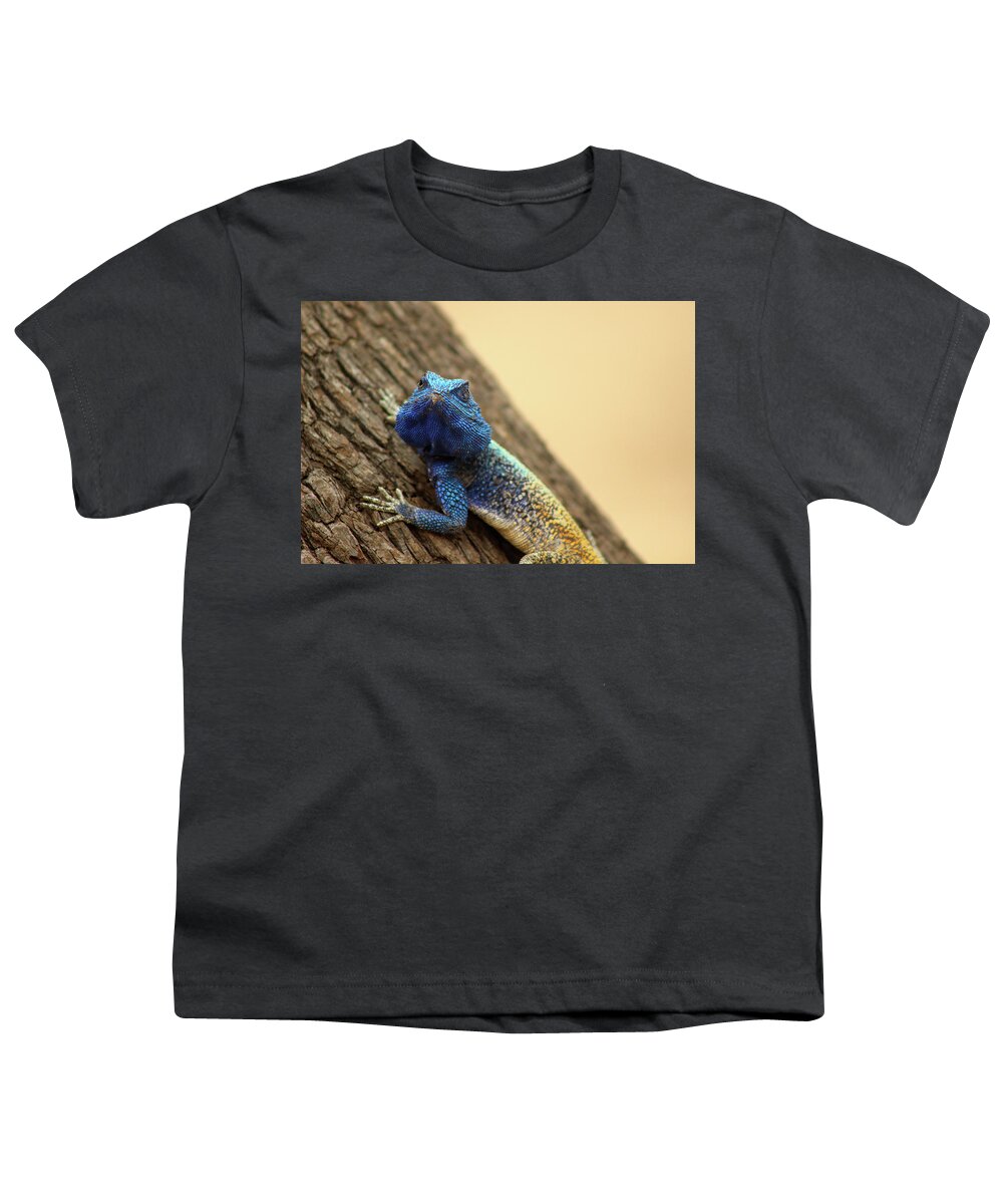  Youth T-Shirt featuring the photograph I am turning Blue ... by Eric Pengelly