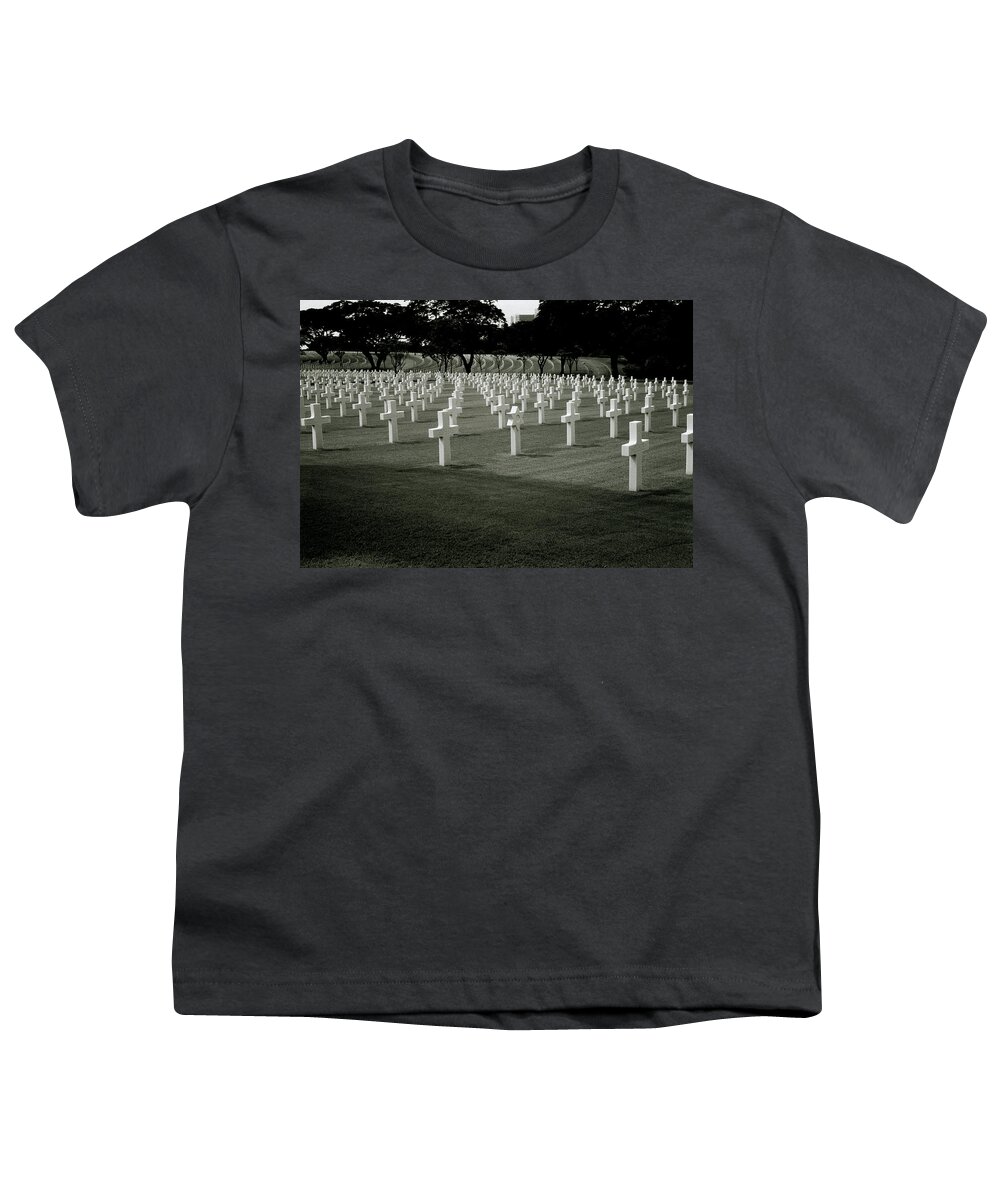 American Youth T-Shirt featuring the photograph Manila American War Cemetery by Shaun Higson