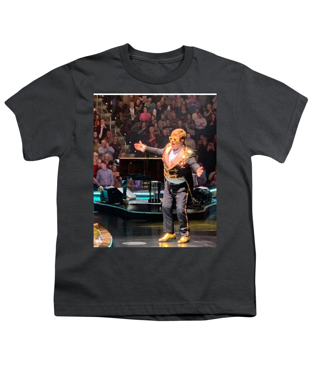 Elton Youth T-Shirt featuring the photograph A Legend Takes a Bow by Lee Darnell