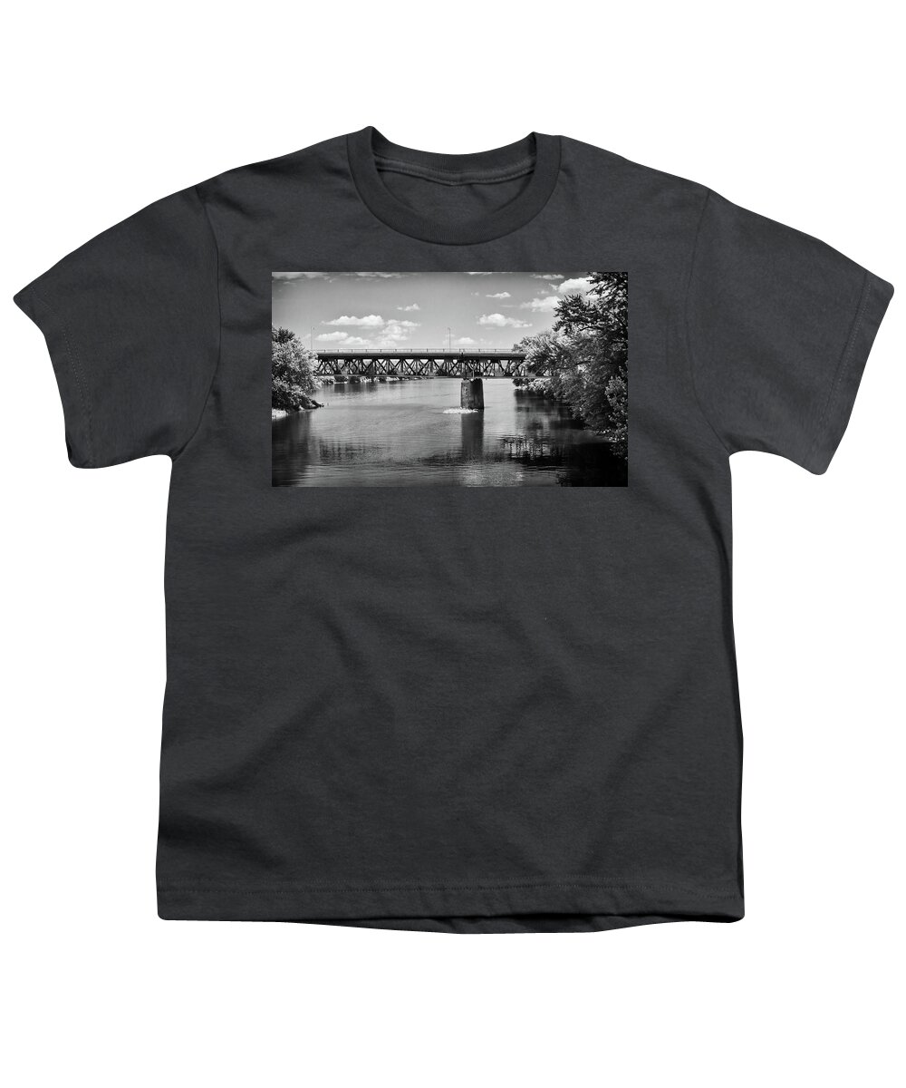 Truss Youth T-Shirt featuring the photograph Calvin Coolidge Bridge by Steven Nelson