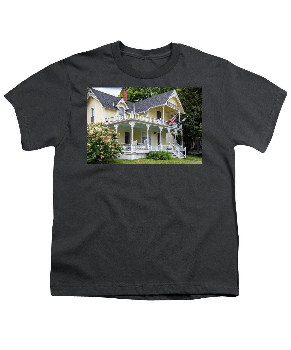 Bay View Youth T-Shirt featuring the photograph Daylilies by the Porch by Robert Carter