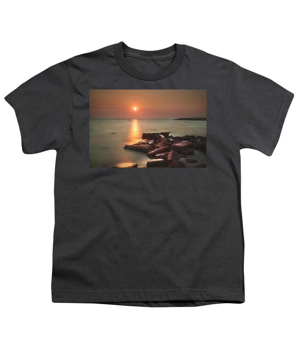 Hayward Regional Shoreline Youth T-Shirt featuring the photograph Even When Everything Seems Wrong by Laurie Search