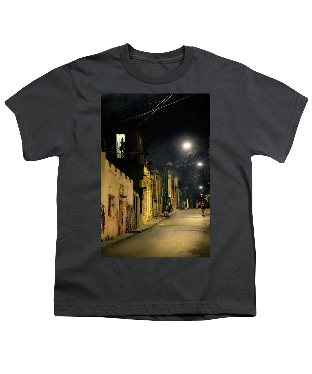 Cuba Youth T-Shirt featuring the photograph Night atmosphere El Tivoli by Micah Offman