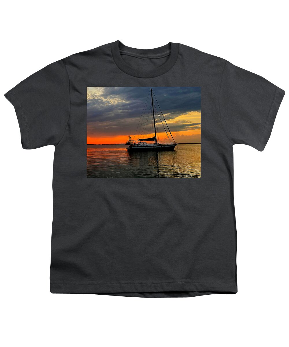 Sky Youth T-Shirt featuring the photograph Sailor's Delight by Lee Darnell