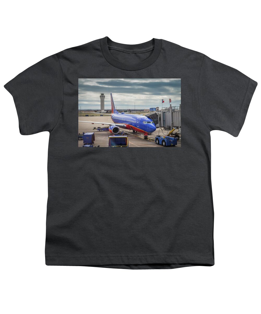 Southwest Airlines Youth T-Shirt featuring the photograph Southwest Airlines in Austin Texas by Robert Bellomy