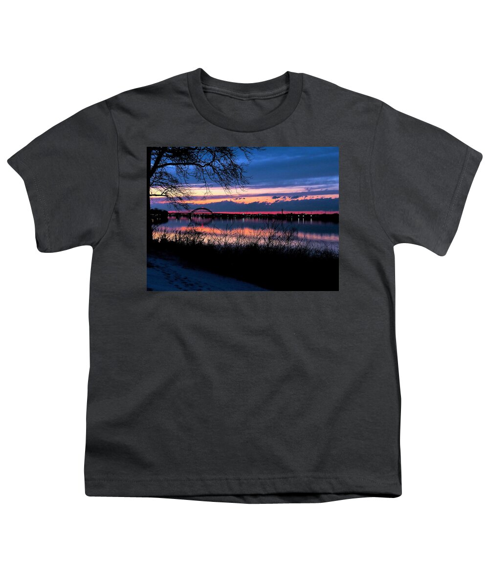 Sunset Youth T-Shirt featuring the photograph Winter Sunset on the Delaware River No. Three by Linda Stern