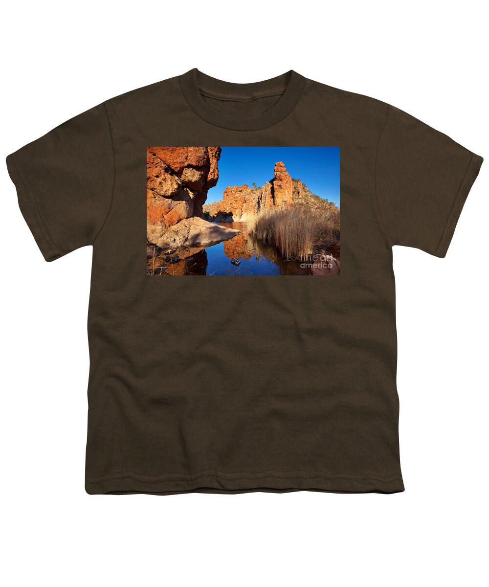 Glen Helen Gorge Central Australia Landscape Outback Water Hole West Mcdonnell Ranges Northern Territory Australian Landscapes Youth T-Shirt featuring the photograph Glen Helen Gorge by Bill Robinson
