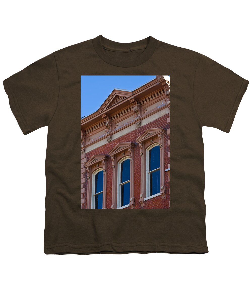 Architectural Features Youth T-Shirt featuring the photograph Brick Facade in Clarksville TN by Ed Gleichman