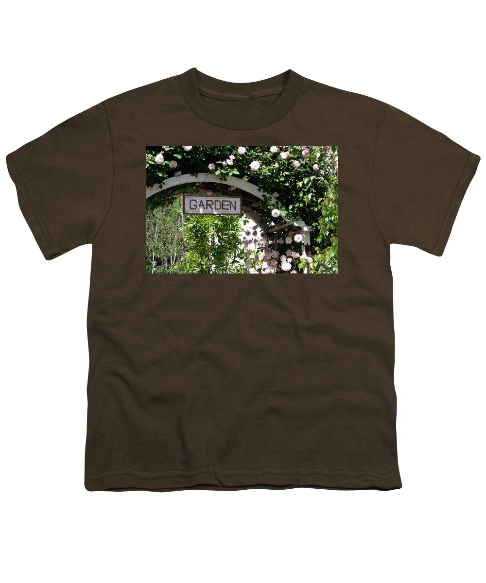 Garden Youth T-Shirt featuring the photograph Garden Arch by Cliff Wassmann