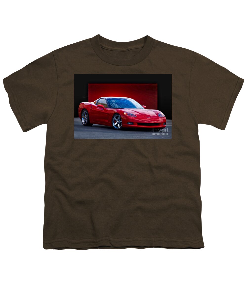 Auto Youth T-Shirt featuring the photograph 2005 Corvette C6 Coupe by Dave Koontz