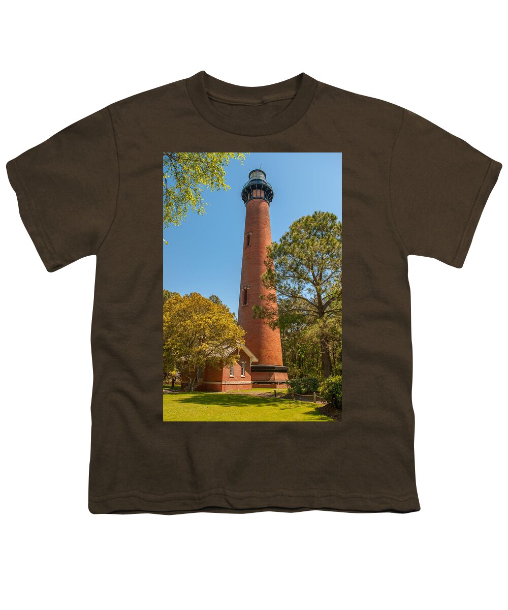 Currituck Beach Lighthouse Youth T-Shirt featuring the photograph Currituck Beach Lighthouse by Brenda Jacobs