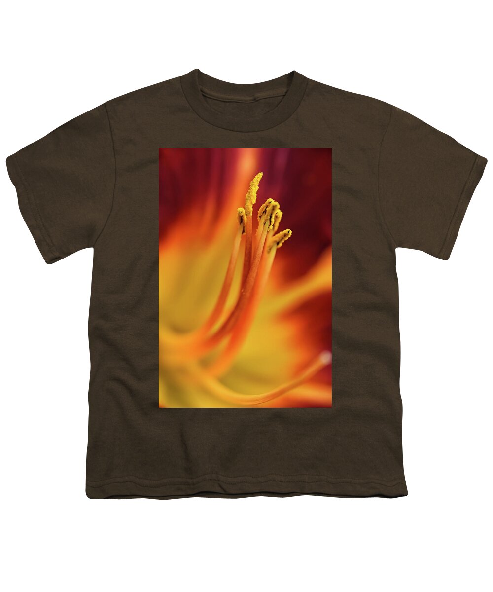 Daylily Youth T-Shirt featuring the photograph Day Lily by Kuni Photography