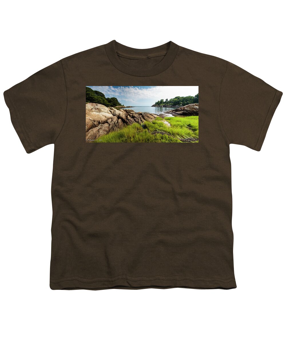 Manchester-by-the-sea Youth T-Shirt featuring the photograph Lobster Cove by David Lee