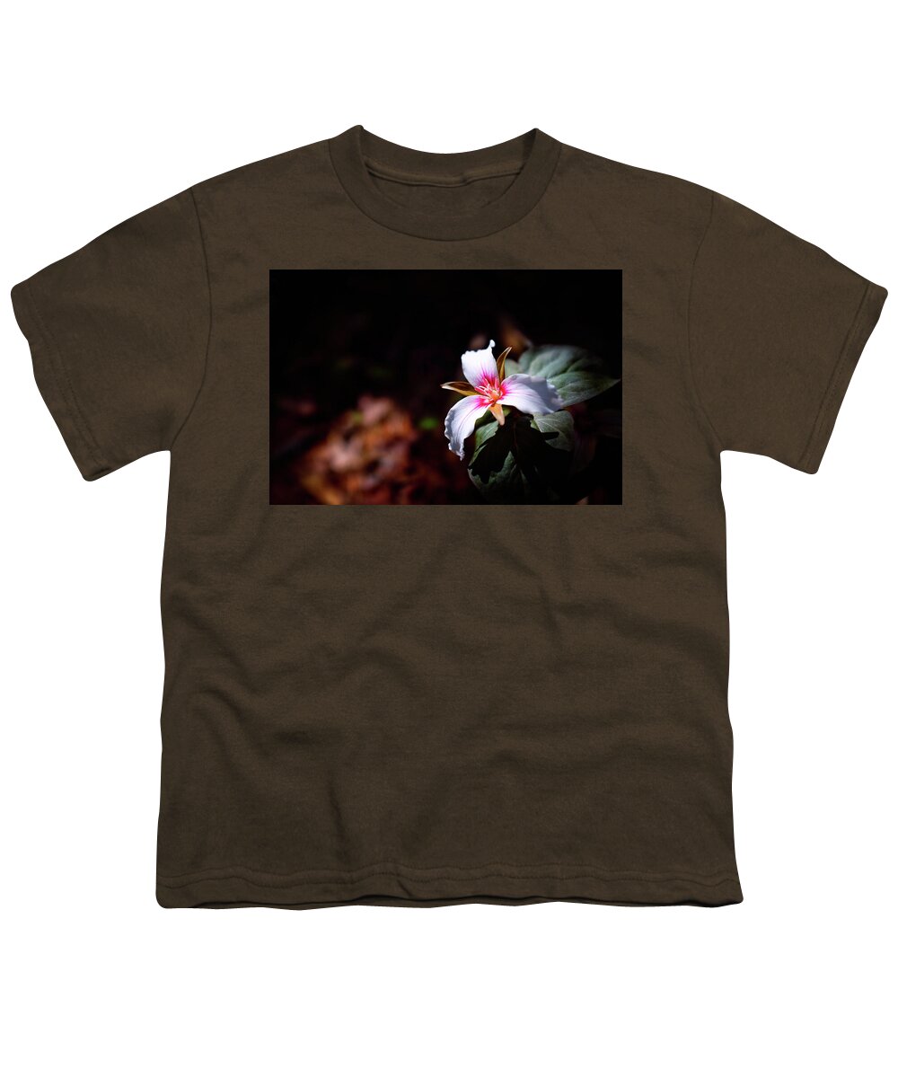 New Hampshire Youth T-Shirt featuring the photograph Trillium Light by Jeff Sinon