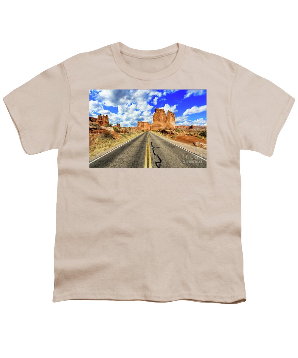 Arches National Park Youth T-Shirt featuring the photograph Arches National Park #19 by Raul Rodriguez
