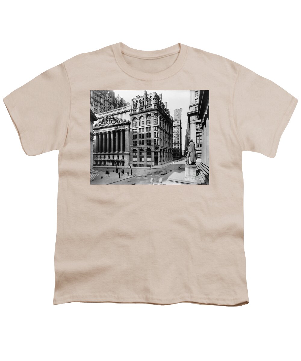 1908 Youth T-Shirt featuring the photograph STOCK EXCHANGE, c1908 by Granger