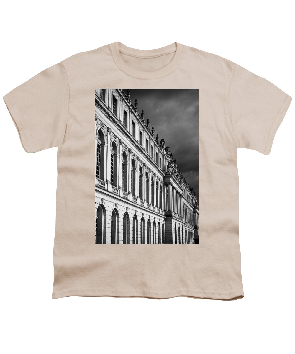 Versailles Youth T-Shirt featuring the photograph Versailles 18b by Andrew Fare