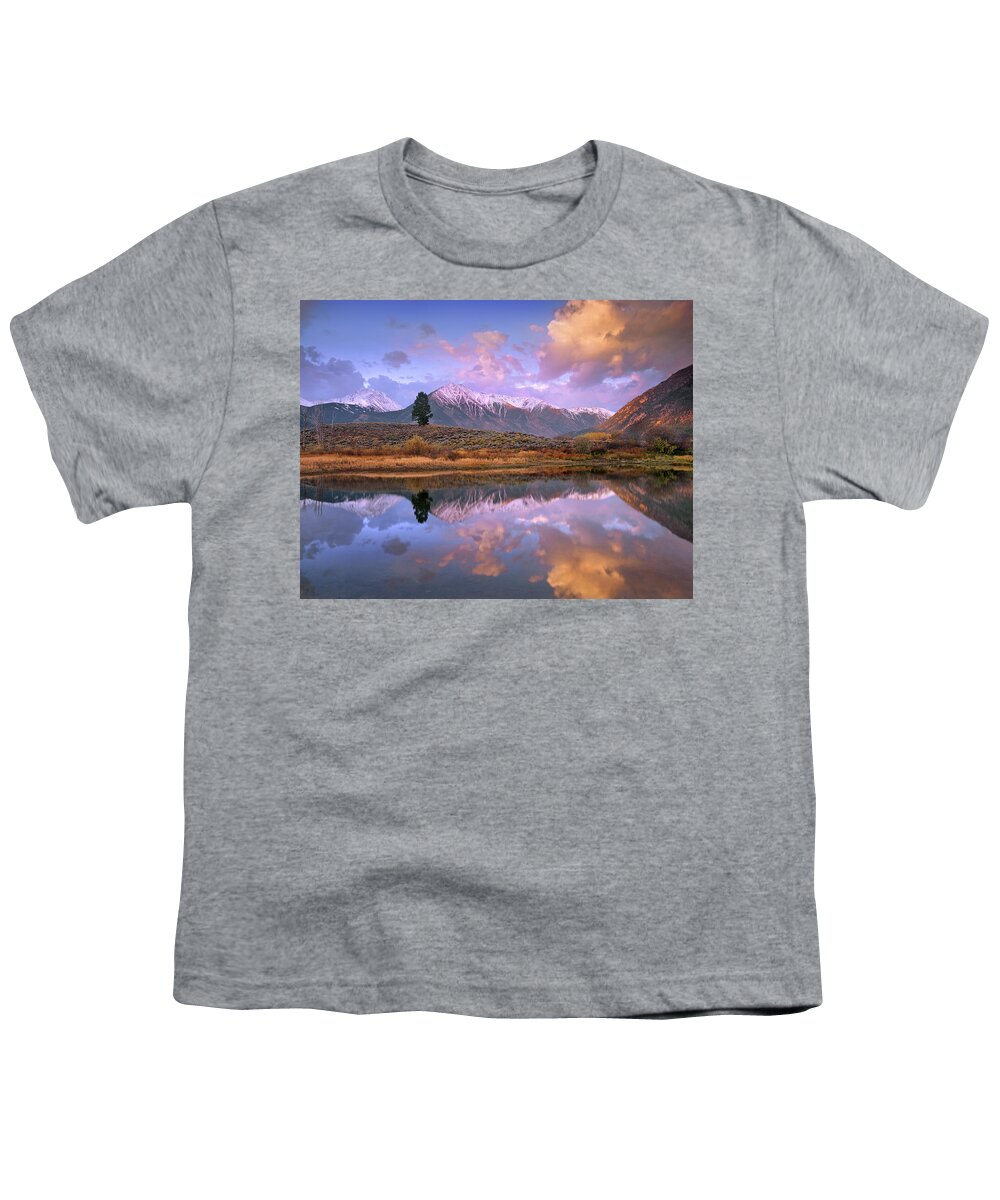 00175828 Youth T-Shirt featuring the photograph La Plata And Twin Peaks by Tim Fitzharris