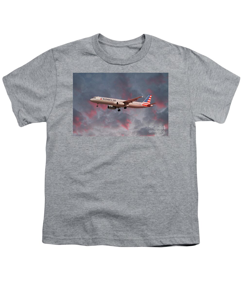 American Airlines Youth T-Shirt featuring the digital art American Airlines Airbus A321-231 by Airpower Art