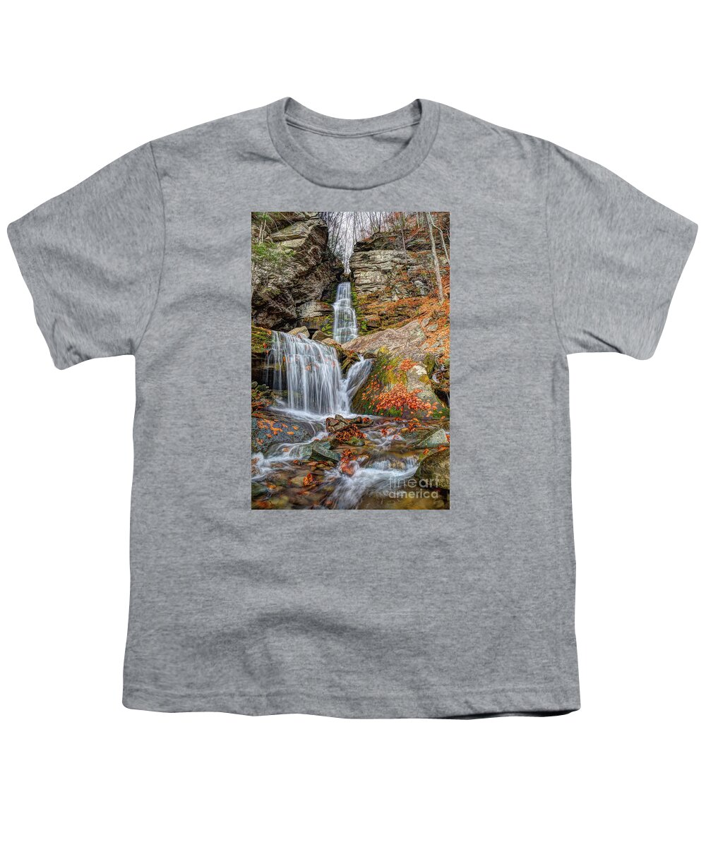 Denning Ny Youth T-Shirt featuring the photograph Autumns end by Rick Kuperberg Sr