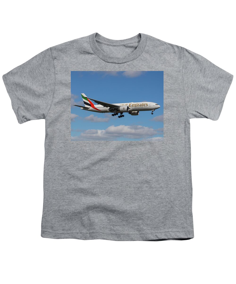 777 Youth T-Shirt featuring the photograph Emirates Air 777 by Dart Humeston