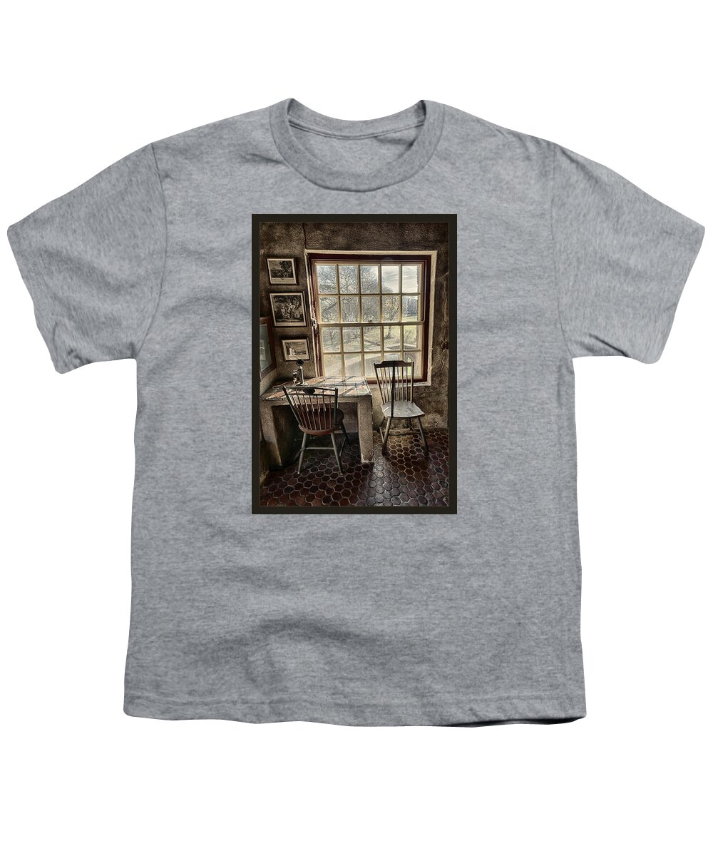 Fonthill Castle Youth T-Shirt featuring the photograph Fonthill Castle Guest Room by Robert Fawcett