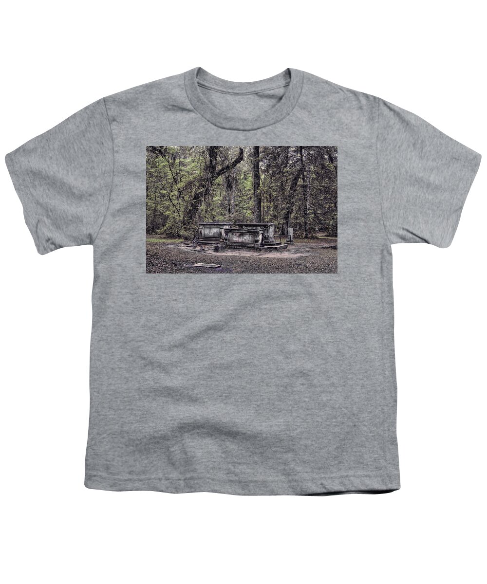 Oak Trees Youth T-Shirt featuring the photograph Ghosts of Old Sheldon Church by Diana Powell
