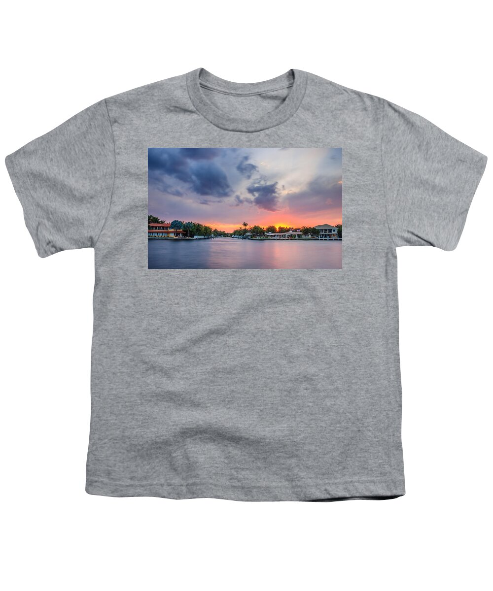 America Youth T-Shirt featuring the photograph Sunset Across The Gulf Stream by Rob Sellers