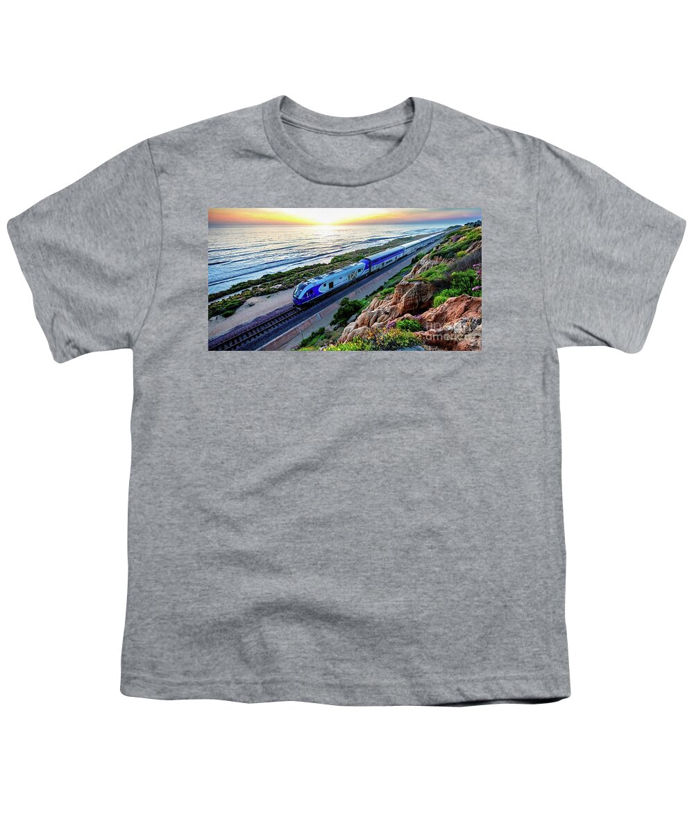 Amtrak Youth T-Shirt featuring the photograph The Amtrak 584 to San Diego by David Levin