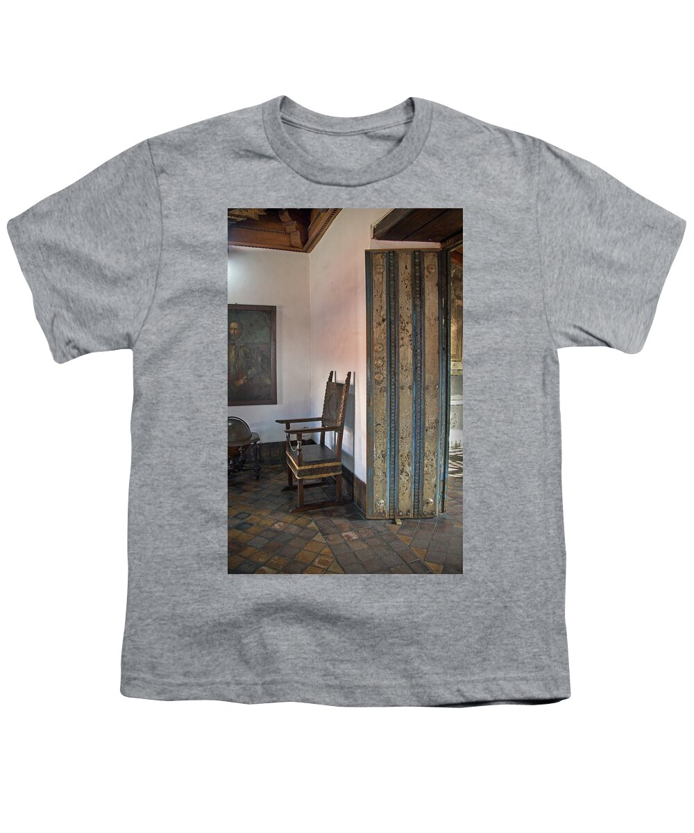 Cuba Youth T-Shirt featuring the photograph Antique Cuban Home by M Kathleen Warren