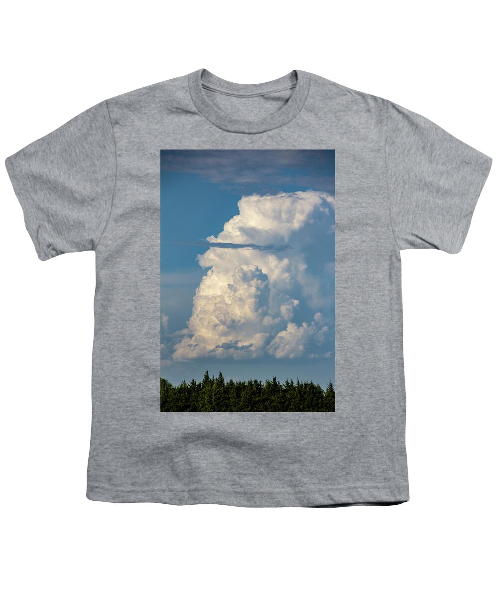 Nebraskasc Youth T-Shirt featuring the photograph Billowing Cumulonimbus Calvus 001 by NebraskaSC