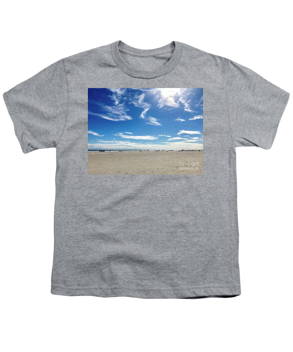 Sullivan's Island Youth T-Shirt featuring the photograph Sullivan's by Flavia Westerwelle
