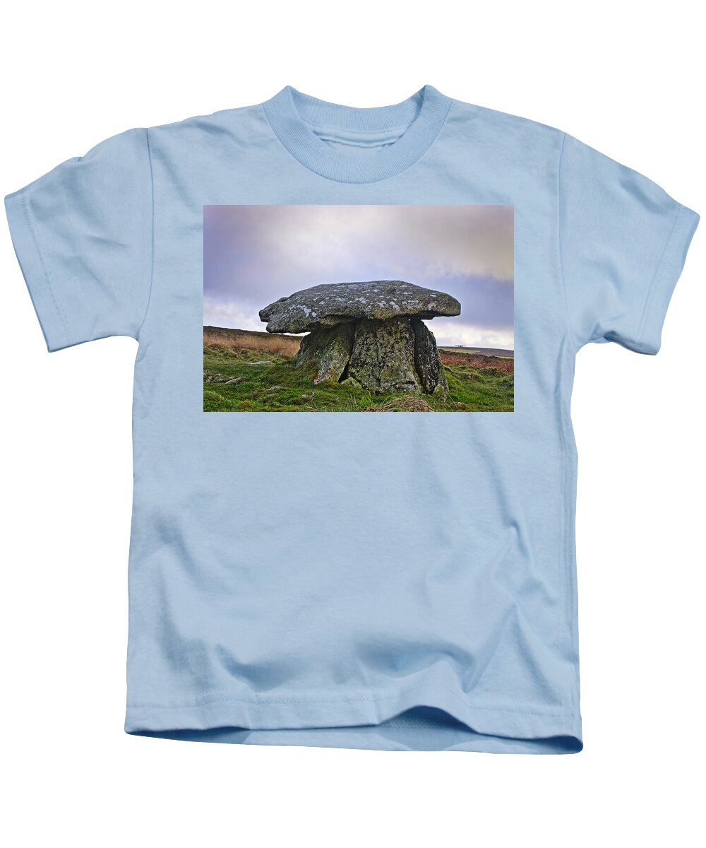 Quoit Kids T-Shirt featuring the photograph Chun Quoit an ancient burial chamber on the moors of Cornwall by Tony Mills