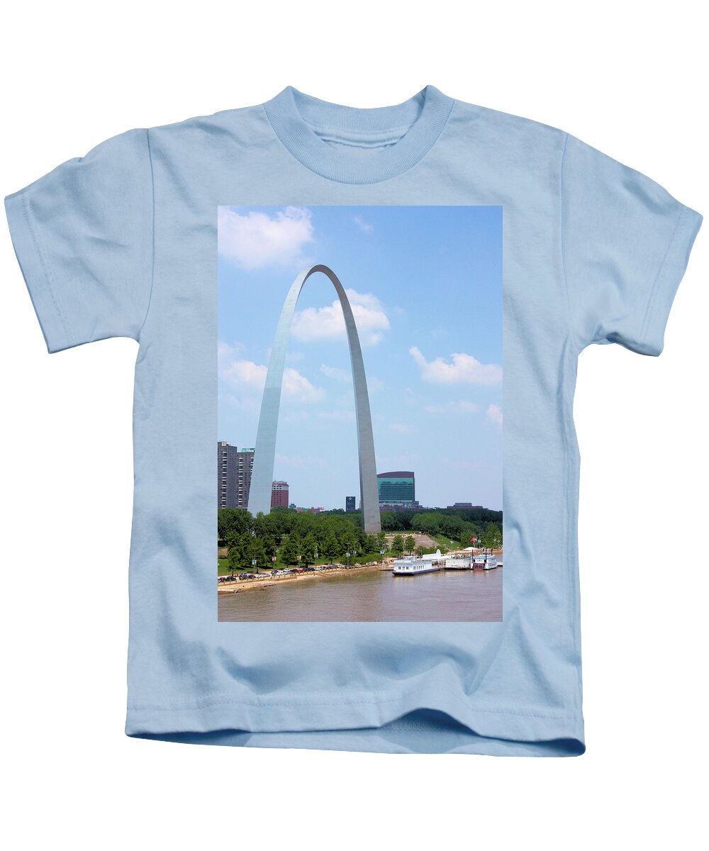 Saint Louis Kids T-Shirt featuring the photograph Gateway to the West by Kristin Elmquist