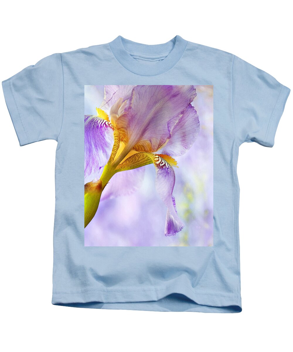 Floral Kids T-Shirt featuring the photograph Heavenly Iris 2 by Theresa Tahara