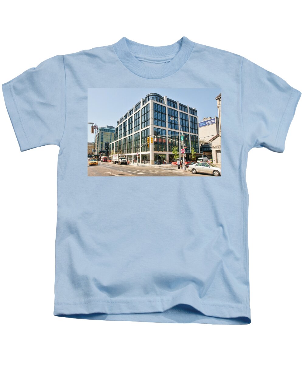  Kids T-Shirt featuring the photograph 500 W 21st Street 5 by Steve Sahm