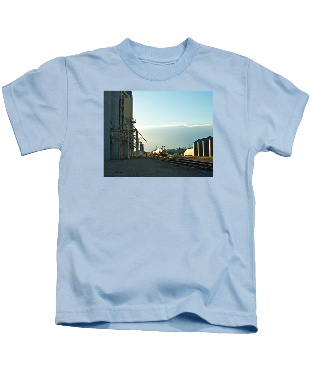 Rail Road Tracks Kids T-Shirt featuring the photograph Blades on the Rails 4 by Jana Rosenkranz